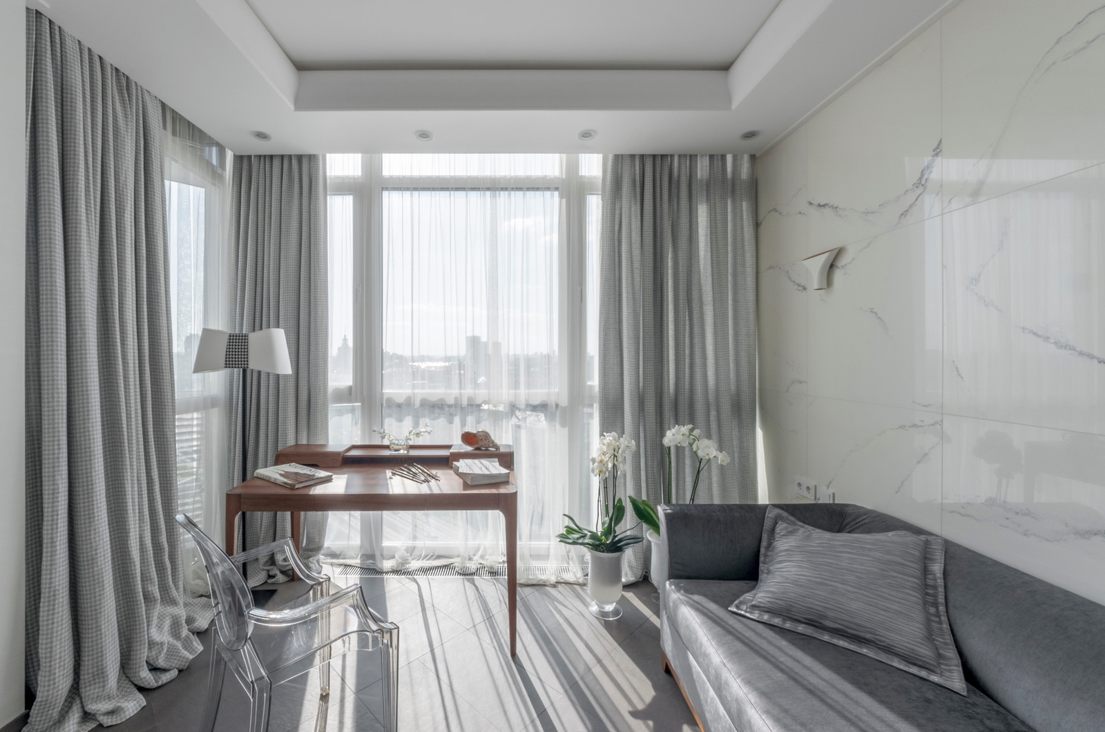 Jacqueline - нашествие гусиных лапок