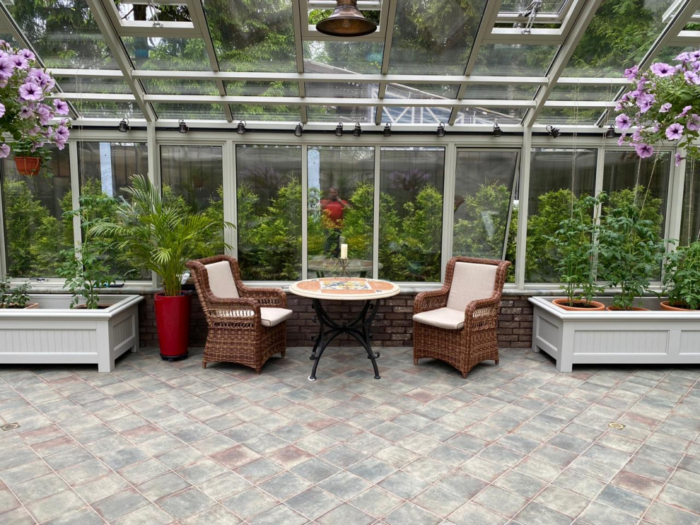 Оранжерея KROUG T в Кезьмино