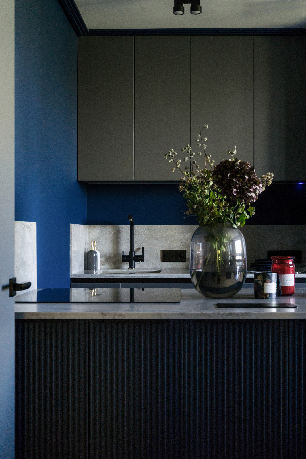 Синяя кухня в Перми