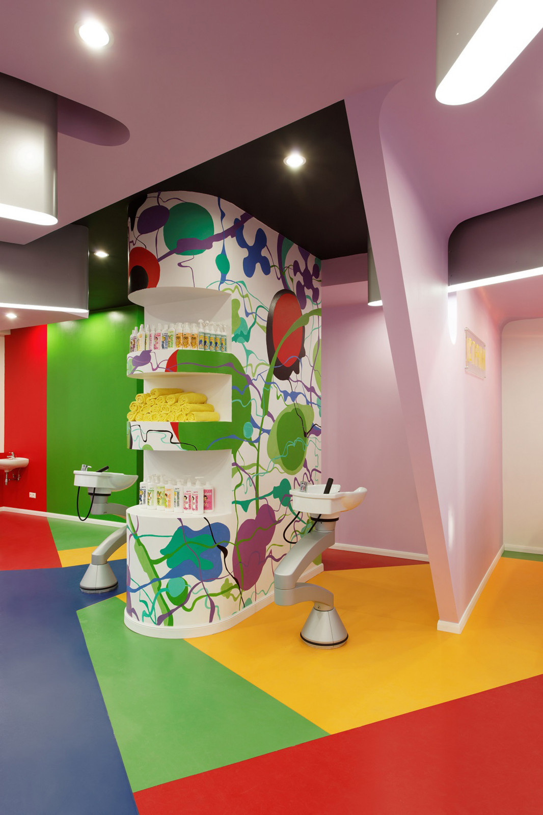 Детский салон красоты