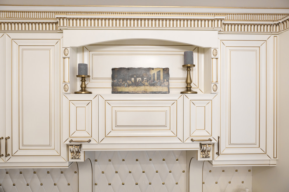 Дом с дворцовой роскошью.