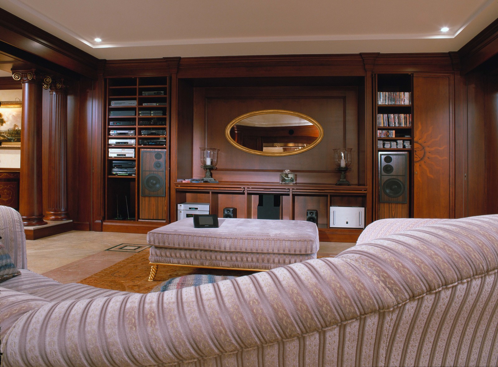 КВАРТИРА НА АРБАТЕ