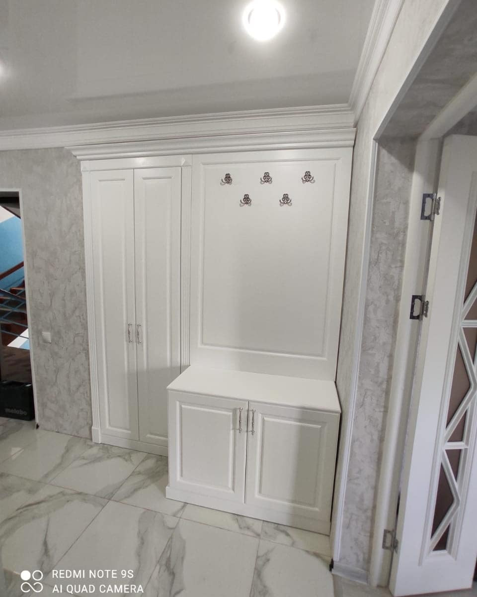 Обложка проекта: прихожая