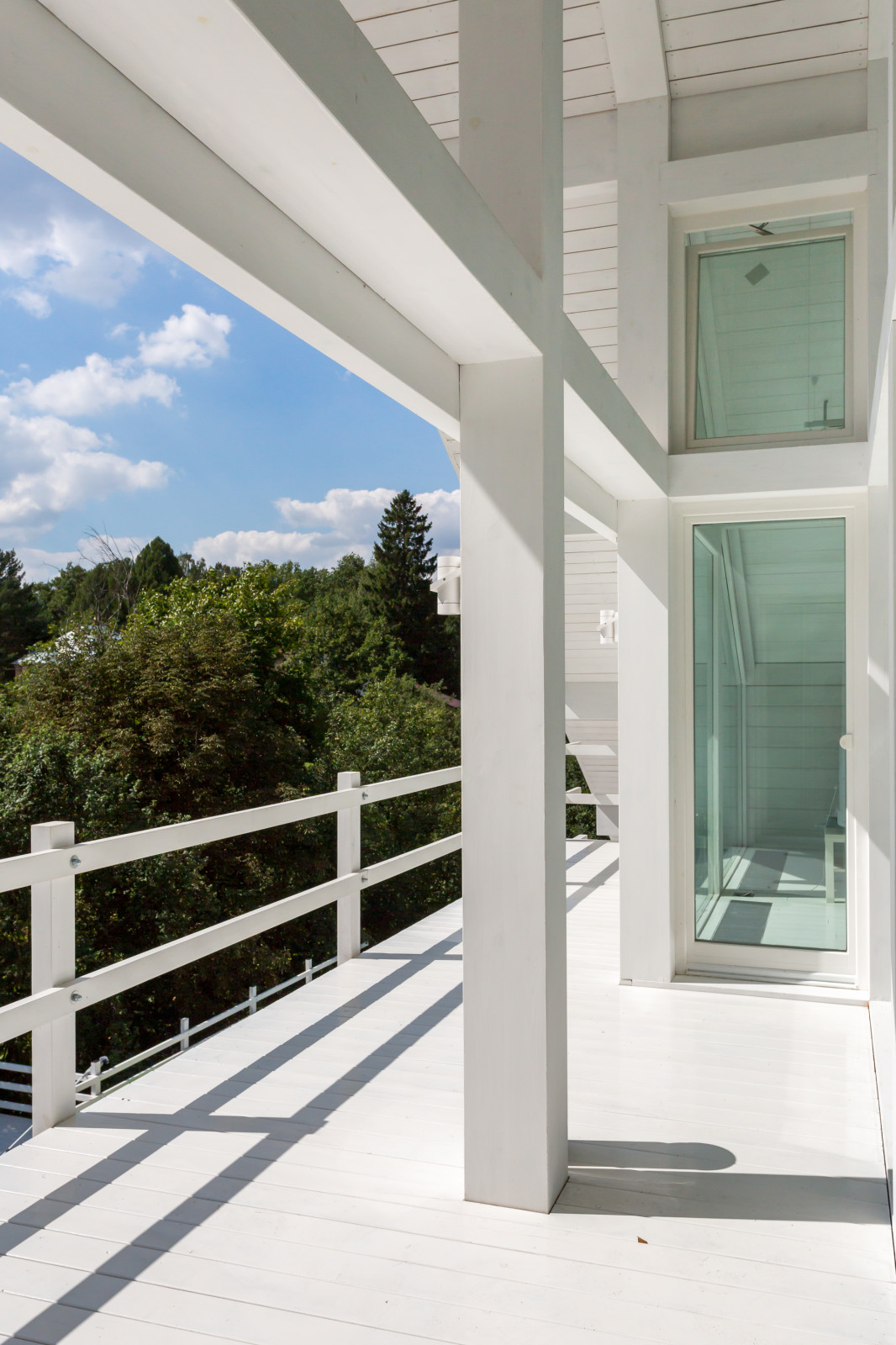 Дом из стекла