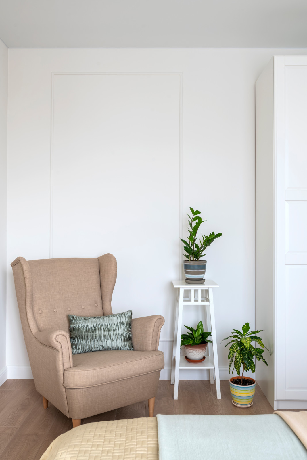 Квартира с акцентами и зеркальной дверью