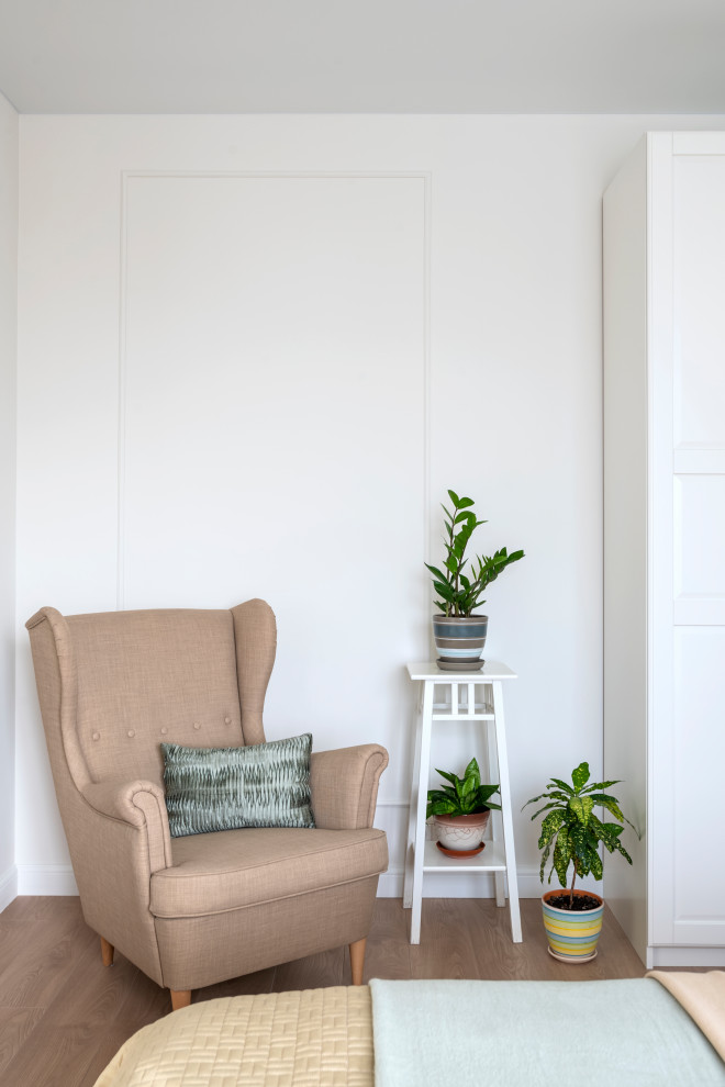 Квартира с акцентами и зеркальной дверью