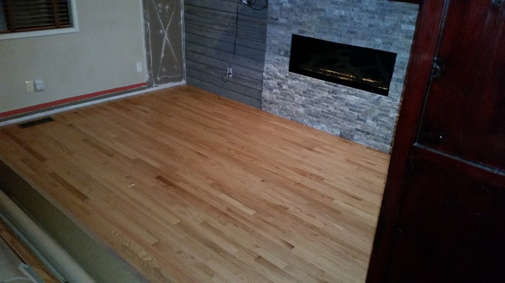 Обложка проекта: Install 2 1/4 prefinish red oak