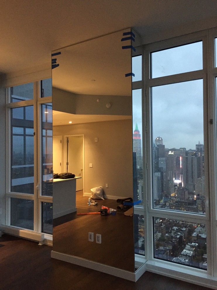 Starphire mirror wall