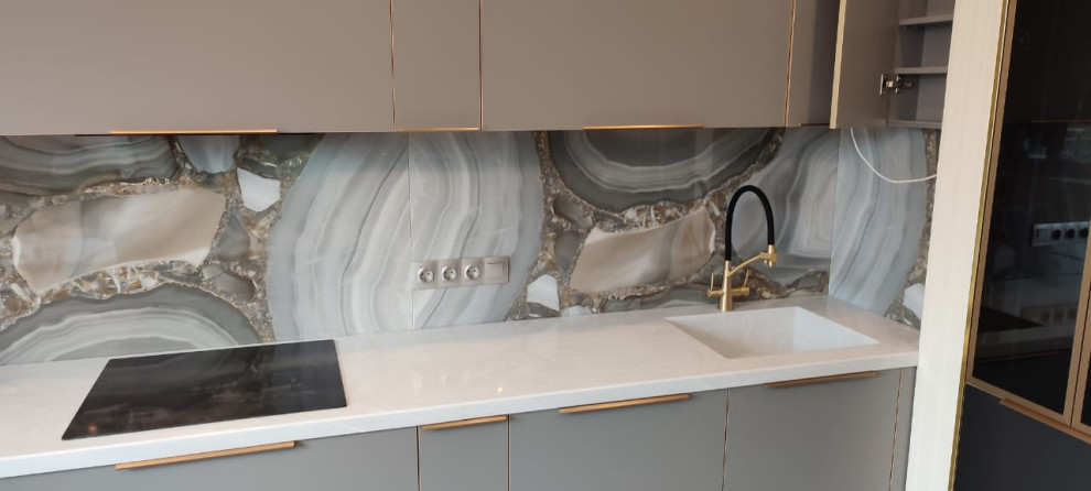 Столешница на кухню с интегрированной мойкой