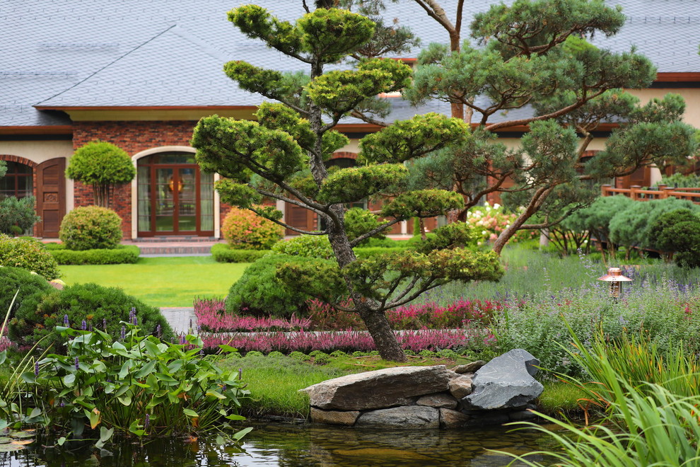 Коттеджный сад в Барвихе (дизайн и исполнение компании "Imperial Garden")