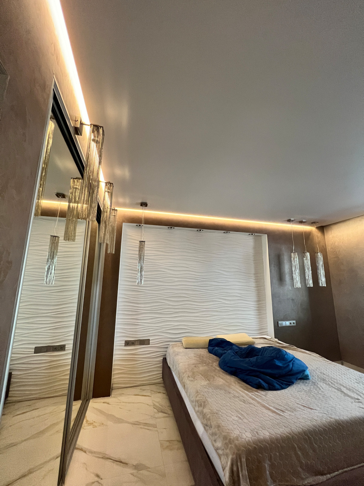 Парящий потолок в Частном Доме. Садки