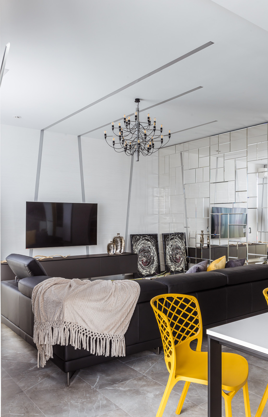 Фото гостиной реализованного проекта квартиры ЖК "Адмирал".