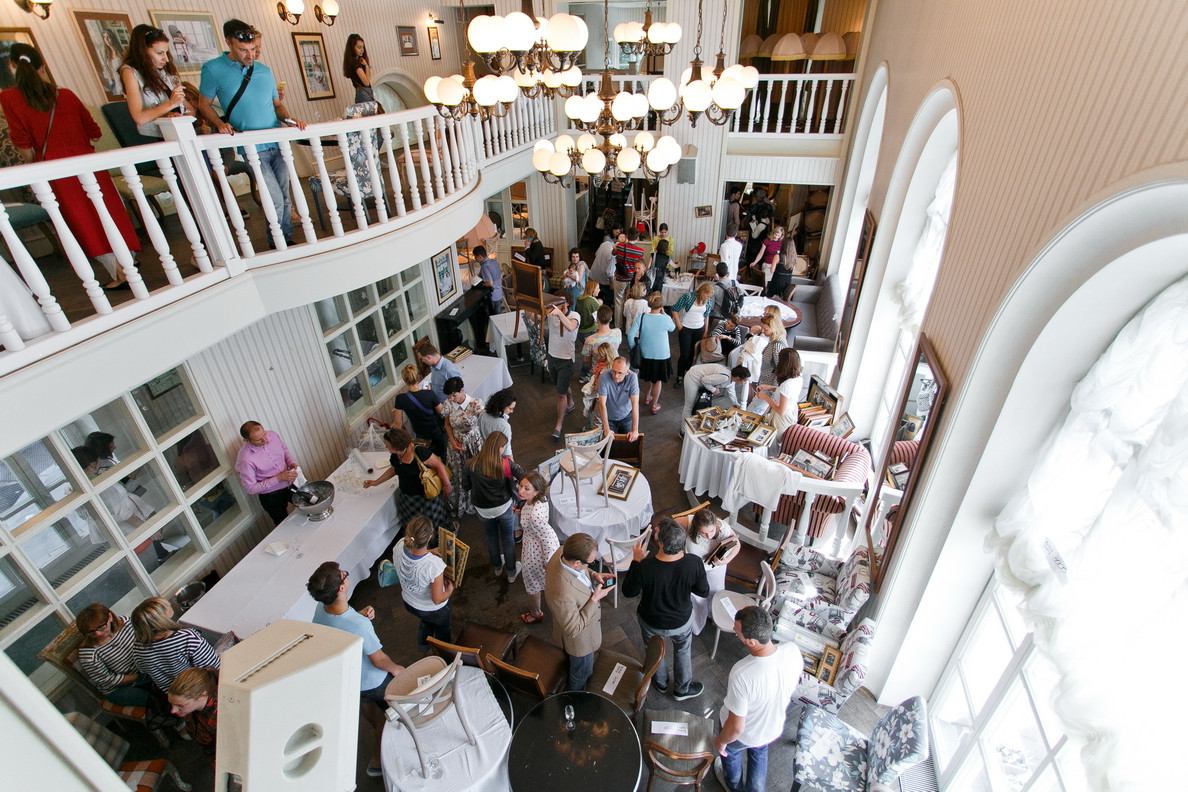 Распродажа в "Павильоне"