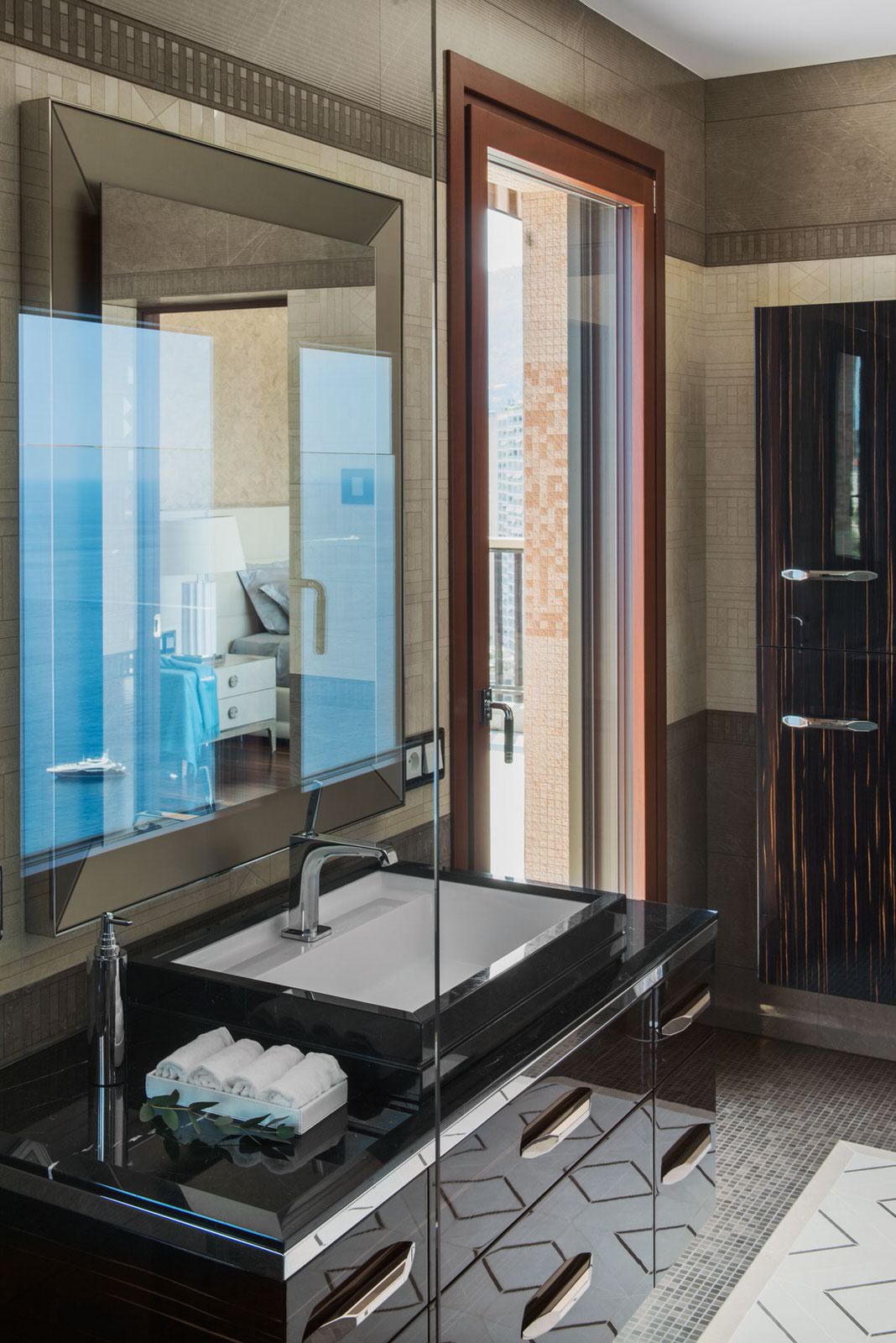 Квартира с террасой у моря