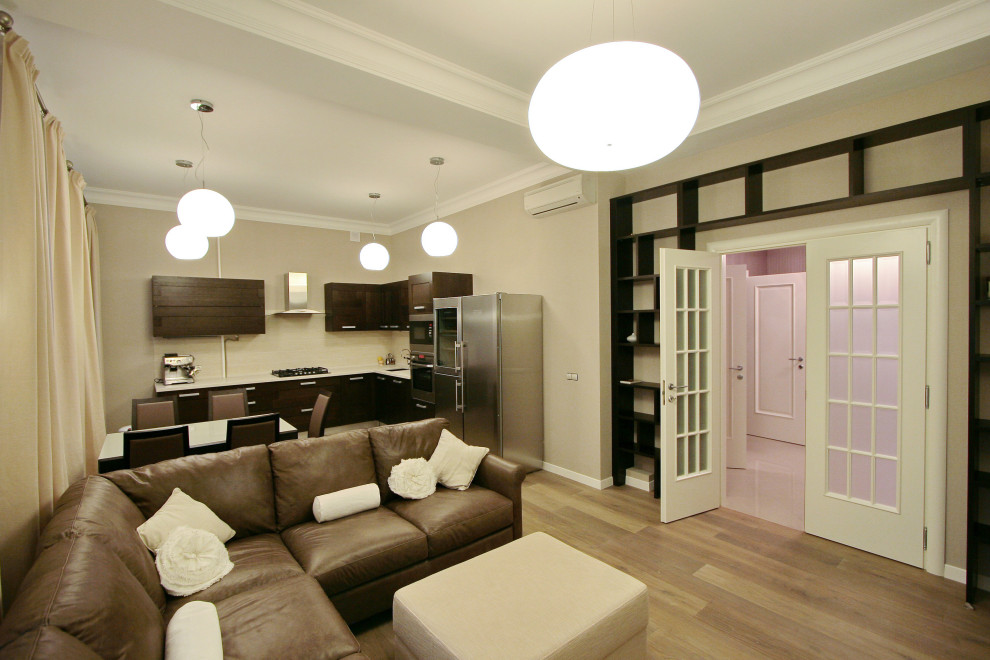 ФРУНЗЕНСКАЯ