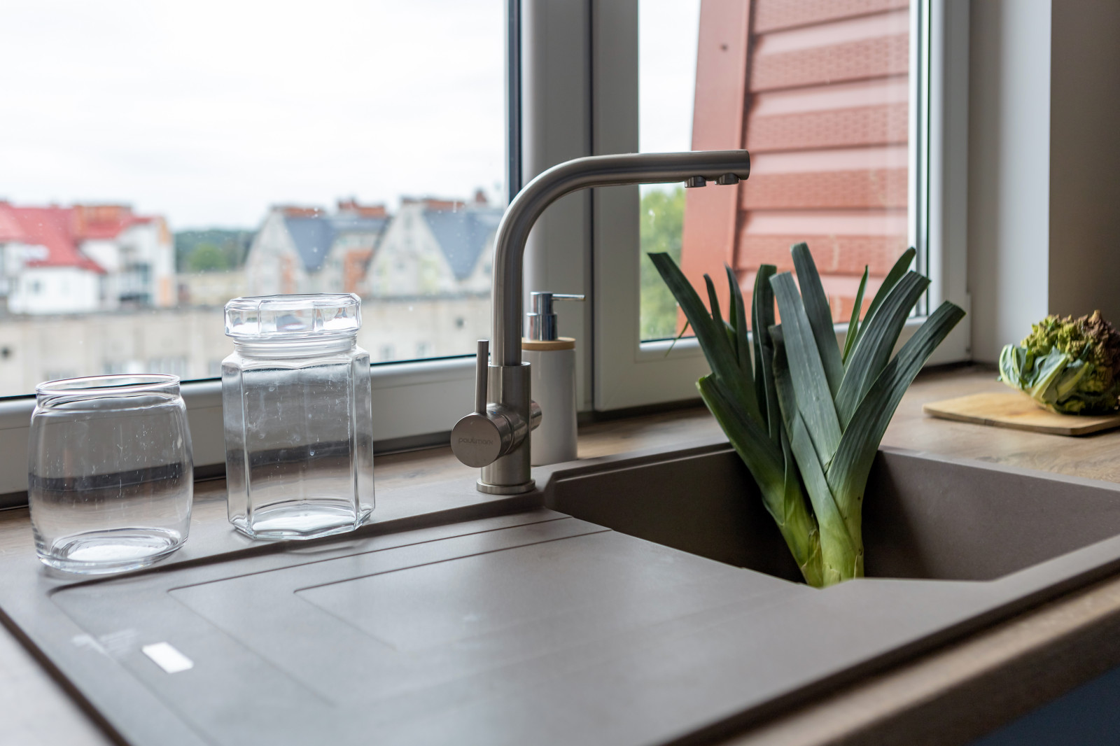 Песок и море