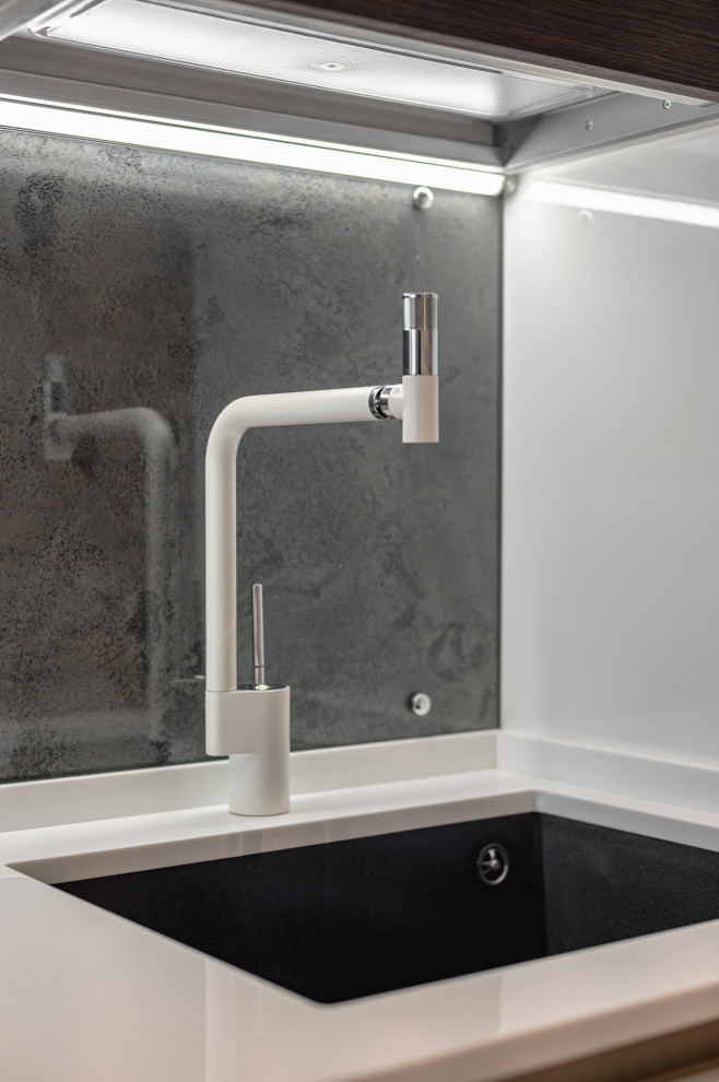 ЖК ЗАЗЕРКАЛЬЕ 406