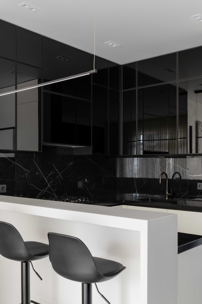 черно-белое