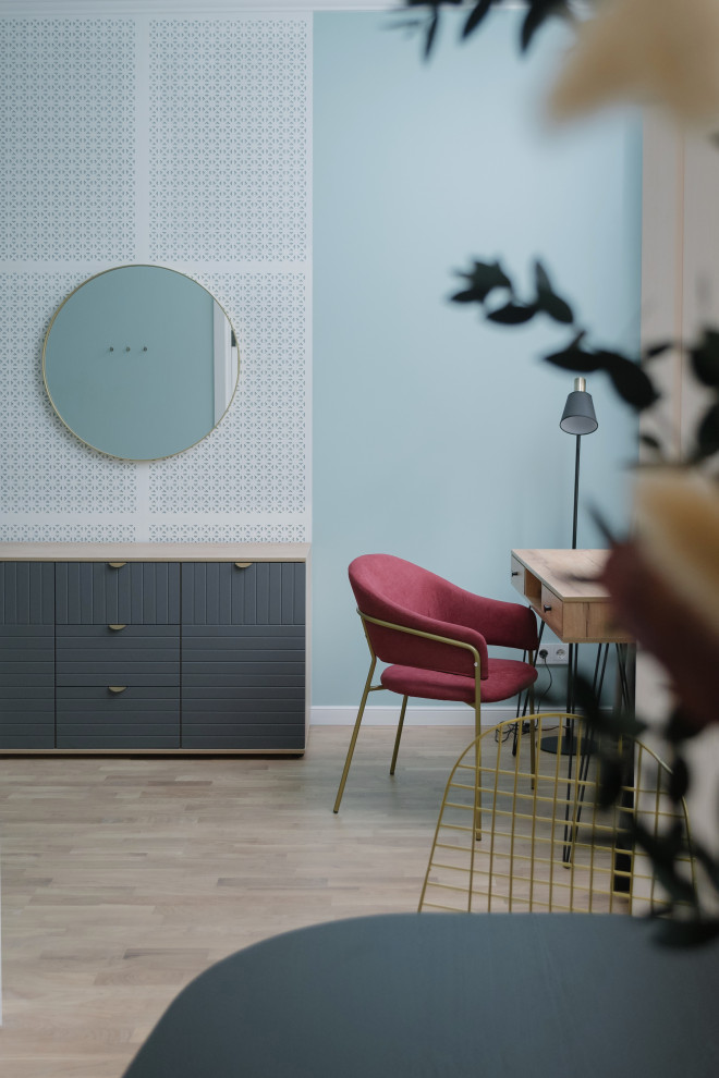 Реализация проекта в старом фонде СПб, квартира с камином.