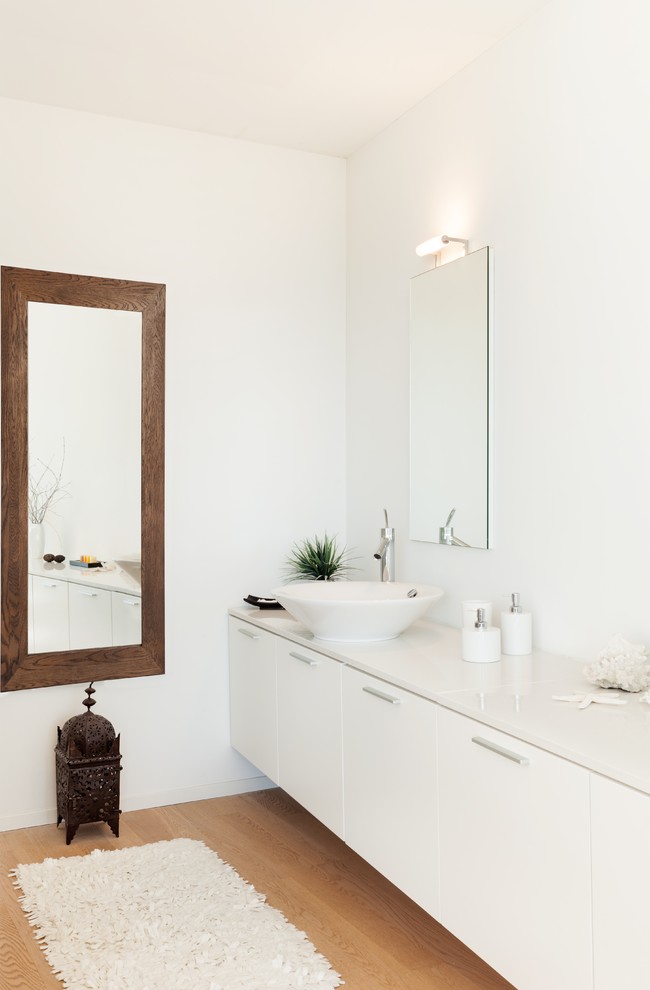 Обложка проекта: Настенное зеркало "ДУБРАВА" в интерьере ванной комнаты