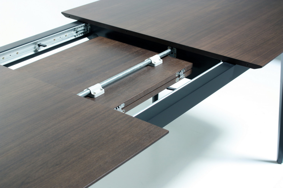 Обеденный стол