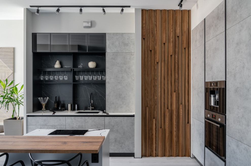 Стеновая панель с торцевой подсветкой из массива Ясеня