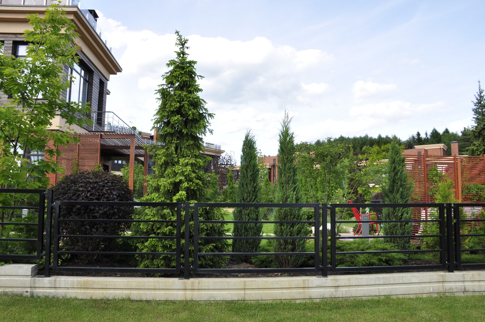 кп "Фортопс" - Профессиональный уход за садом - 100% качество!