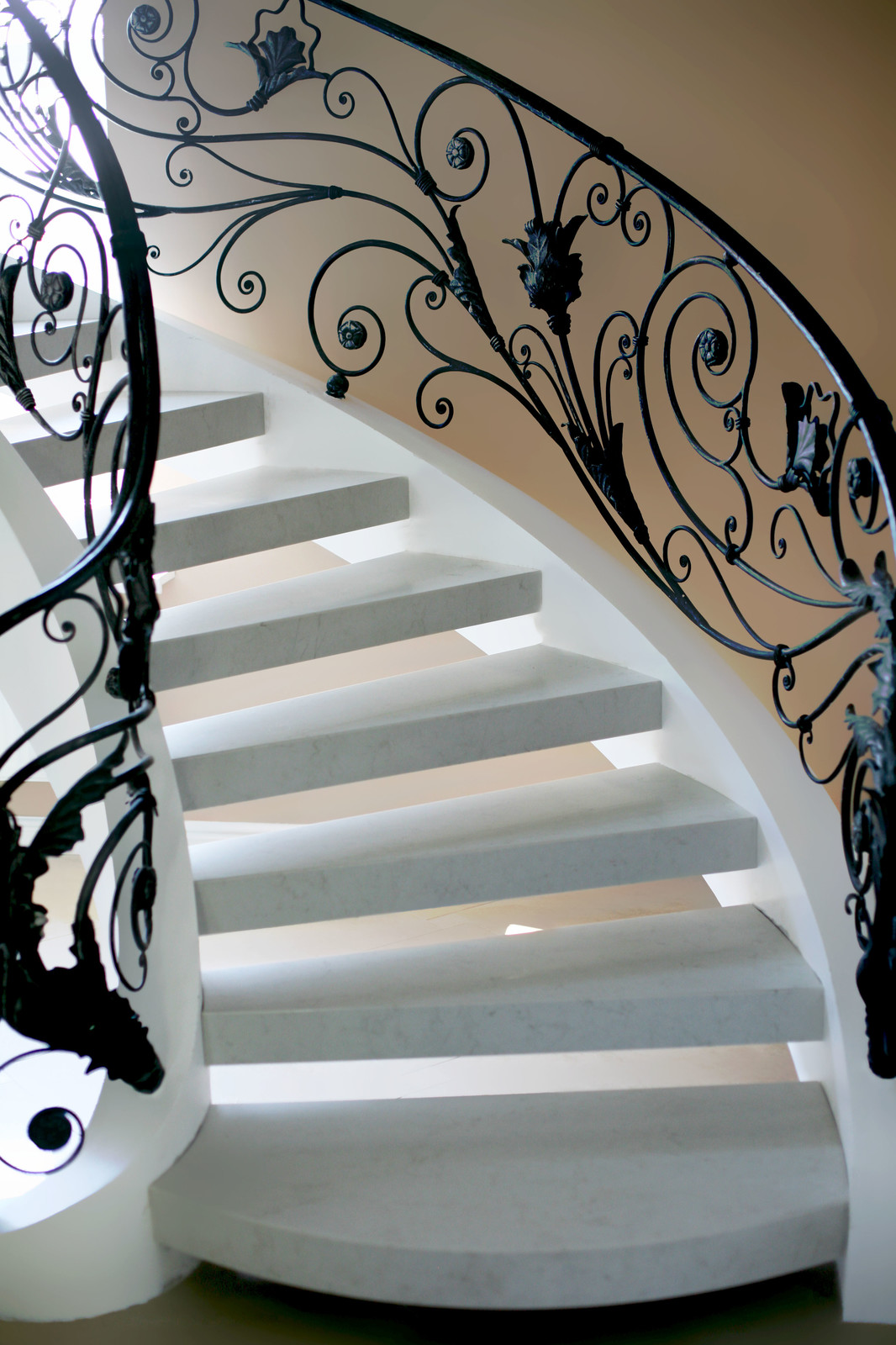 Обложка проекта: Лестница из кварца в ДНП "Весна"