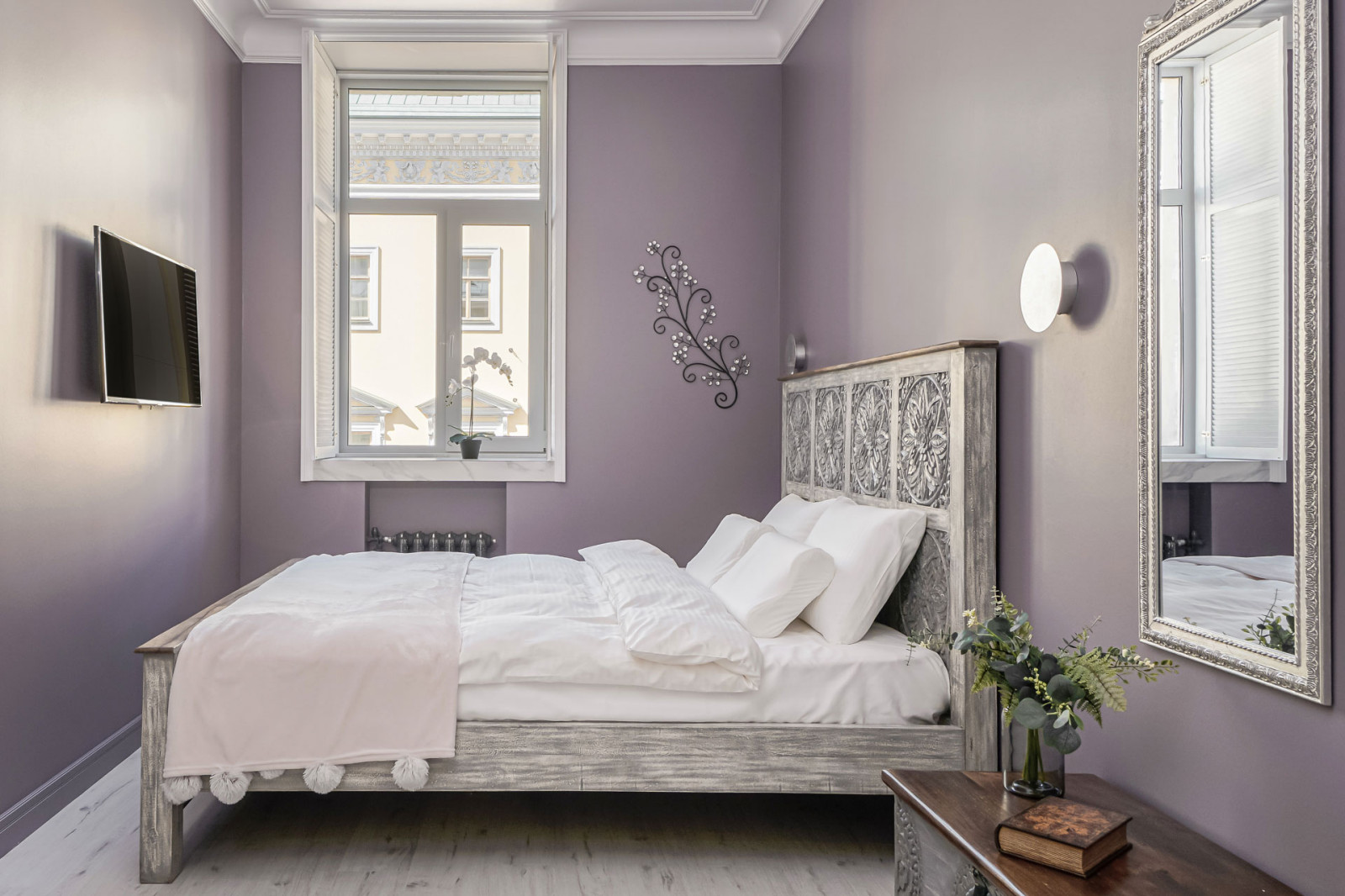 Обложка проекта: Двухкомнатная квартира на Вознесенском проспекте, г. Санкт-Петербург