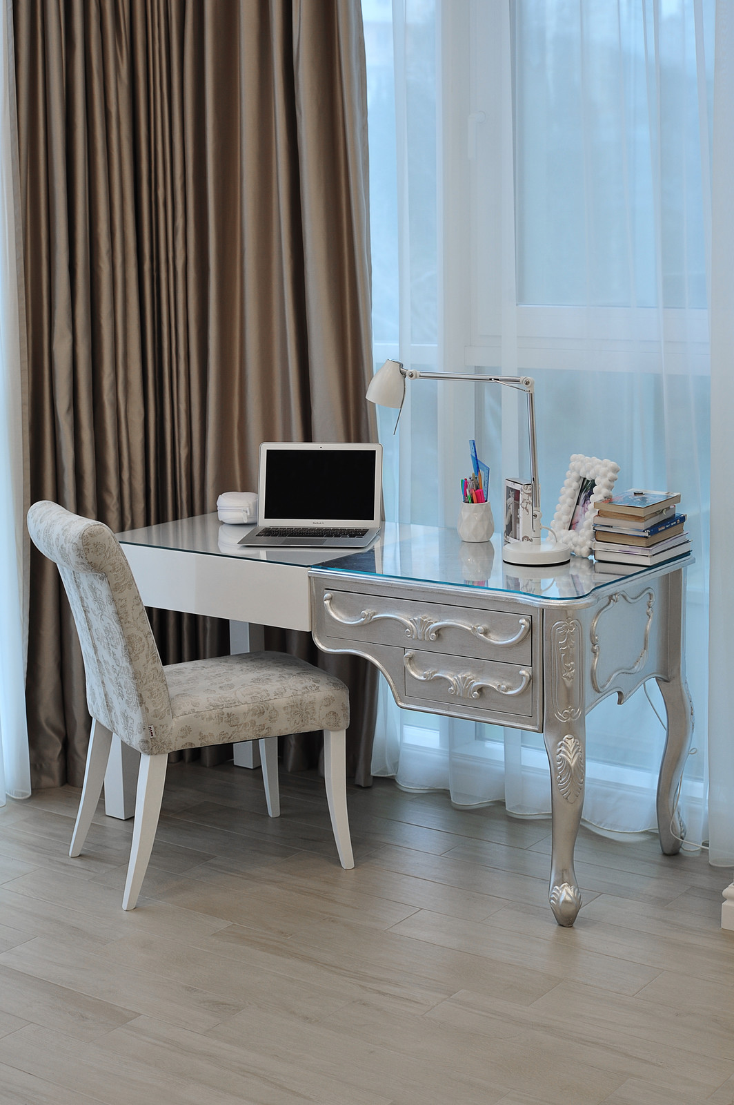 Проект квартиры в Сочи с использованием Kare Design