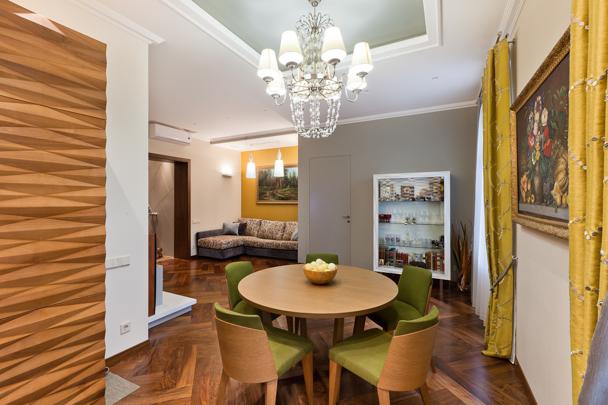 Картина, витрина, камень...