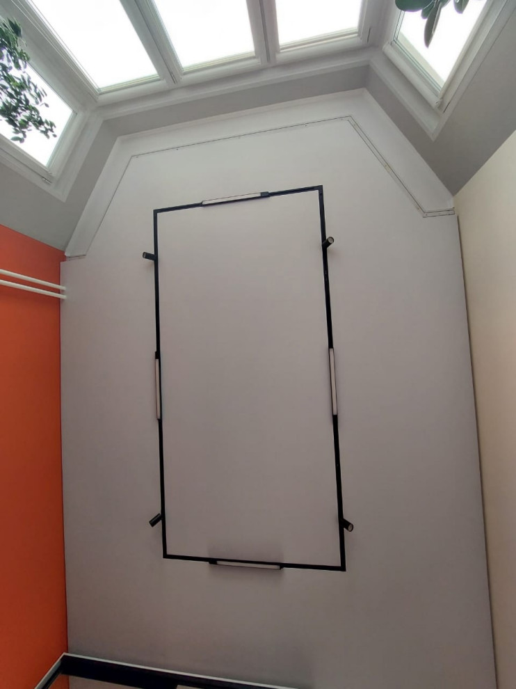 Теневой натяжной потолок