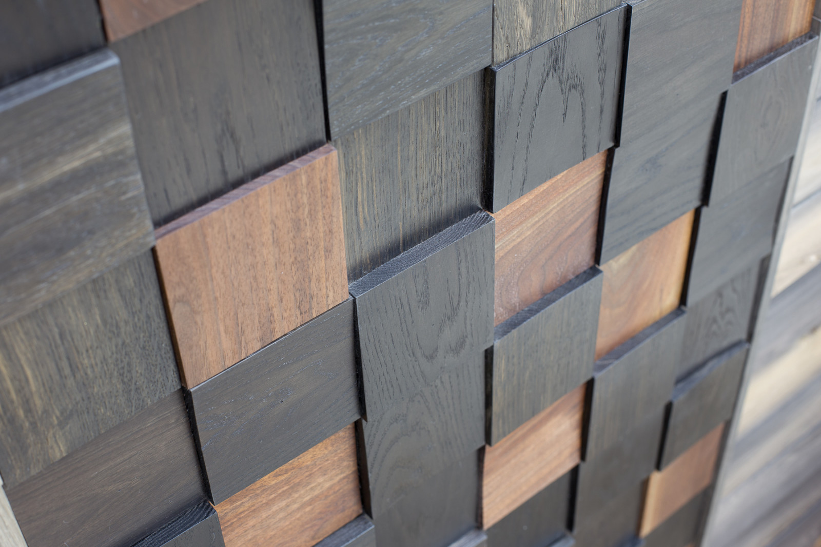 Обложка альбома: декор из дерева