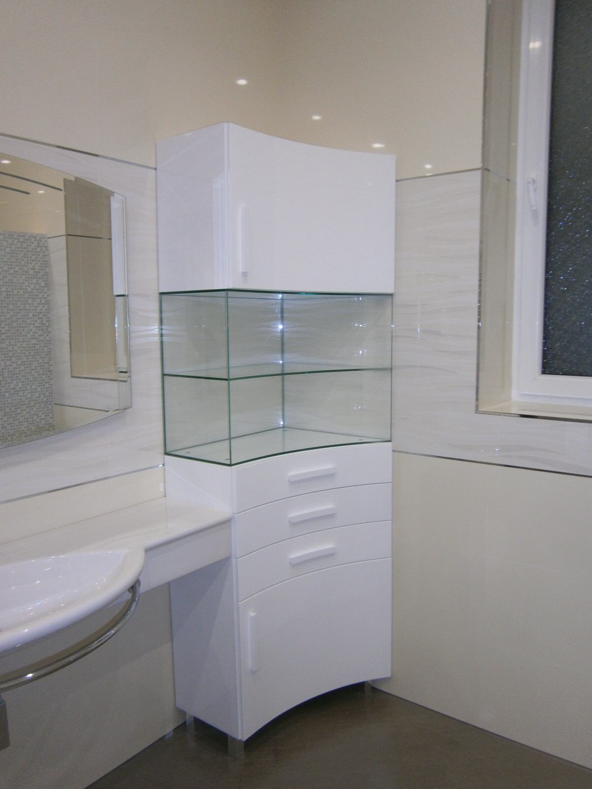 Тумба в ванную.