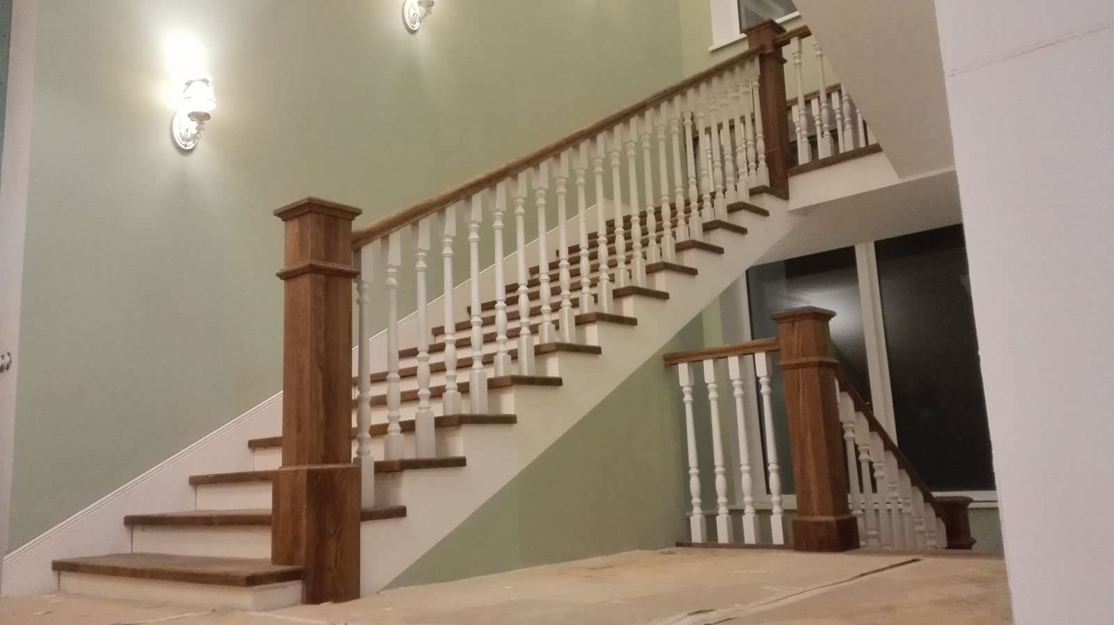 Обложка проекта: Облицовка лестницы дубом