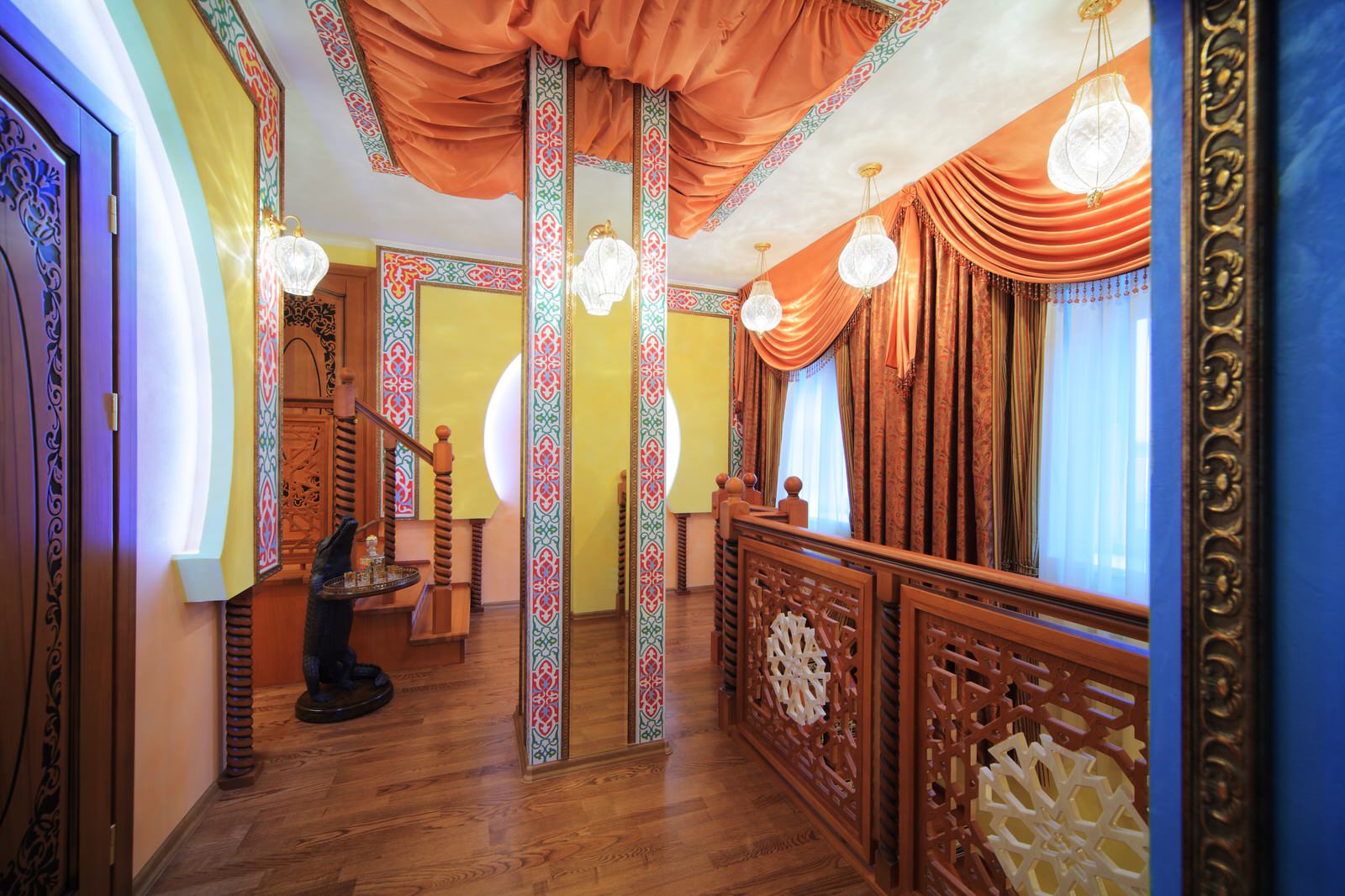 Интерьер коттеджа в яркий тонах(продолжение)