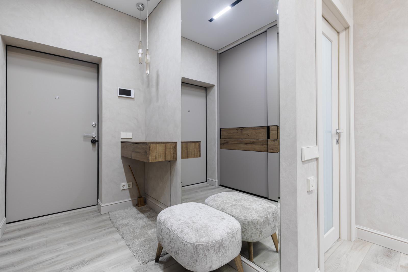 Элегантная неоклассика в бежево-серых тонах