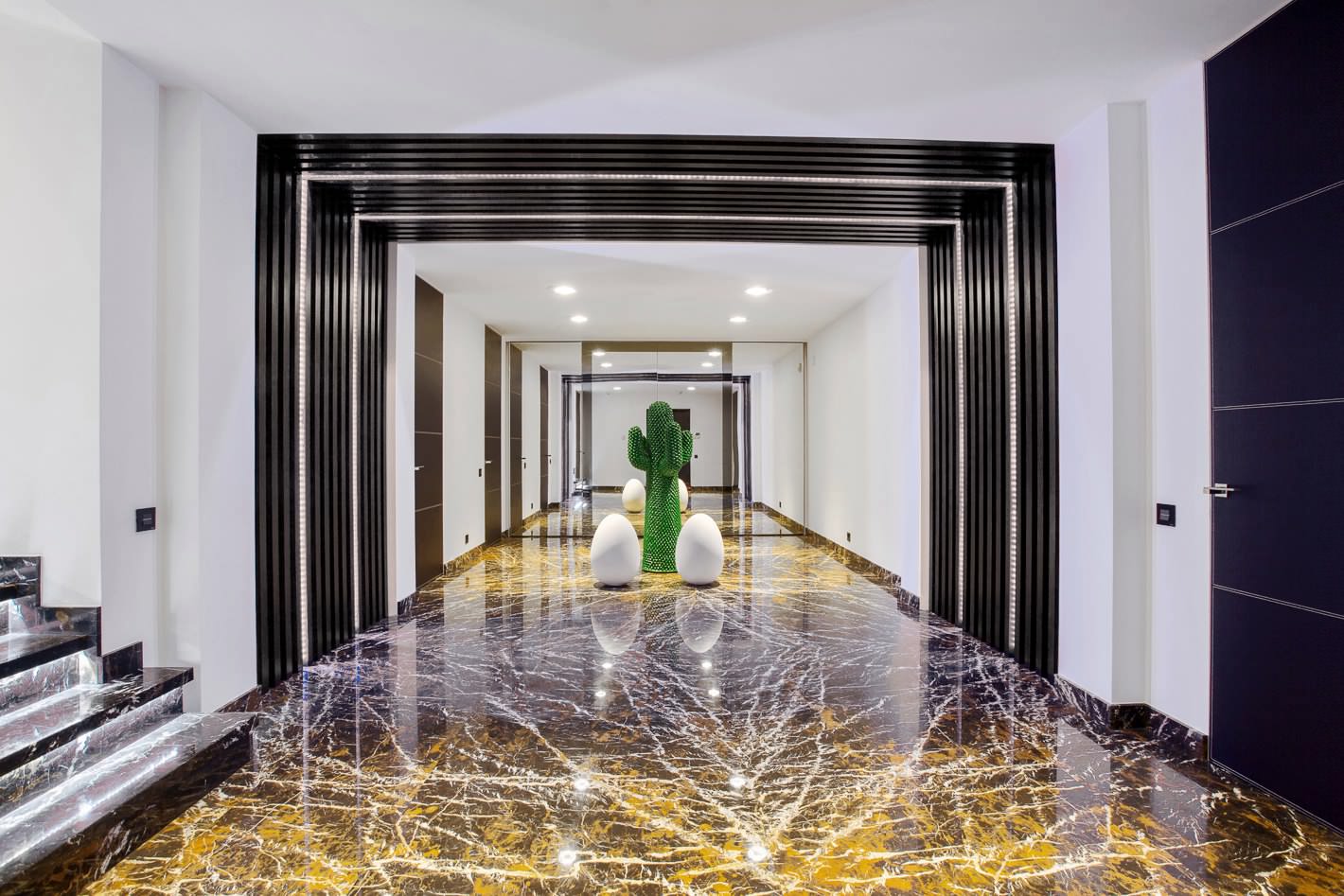 Обложка альбома: maria-vasilenko-interior