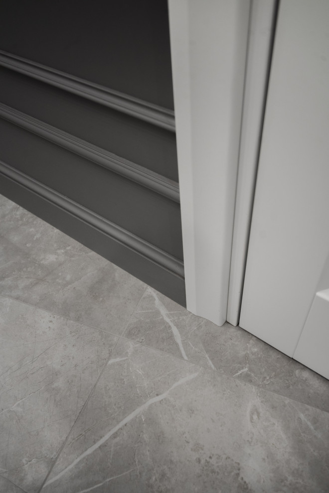 Просторная квартира в серых цветах