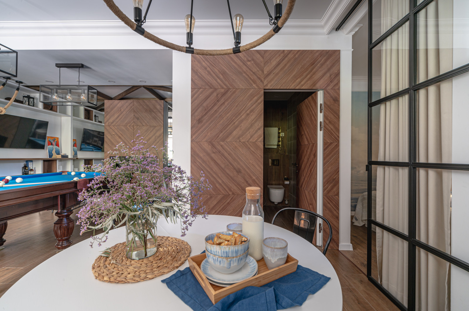 Дом на берегу