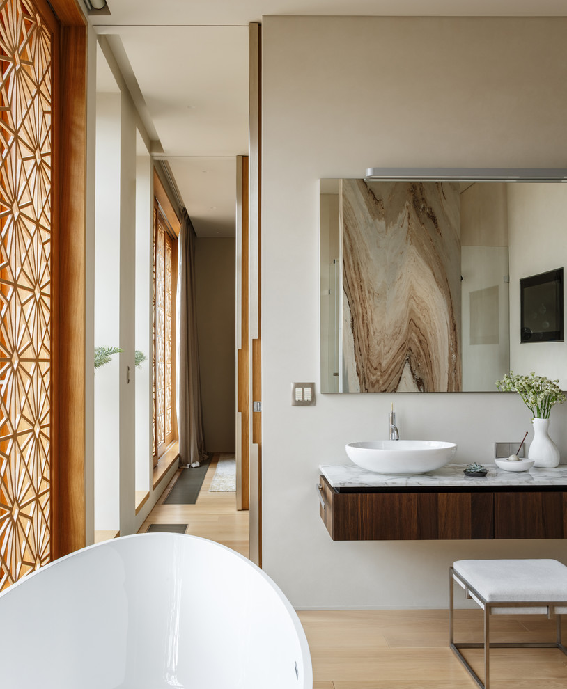 Двухэтажная квартира в стиле эклектика с террасой