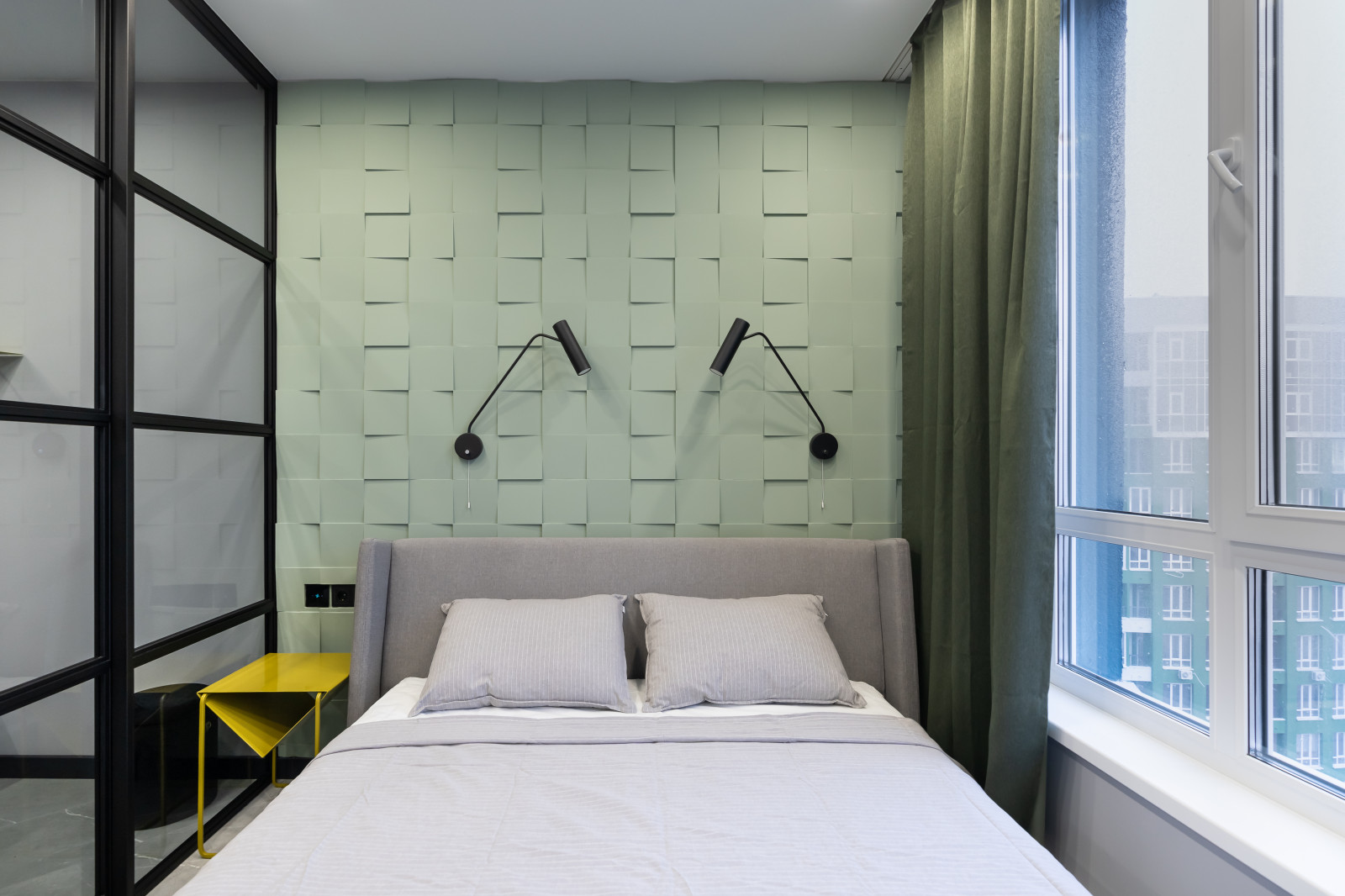 Квартира в цветах Pantone 2021