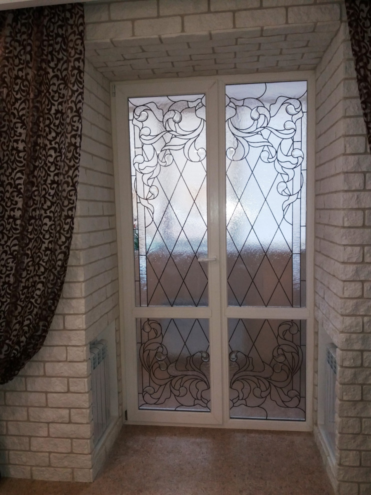 Обложка проекта: Витражная дверь на балкон