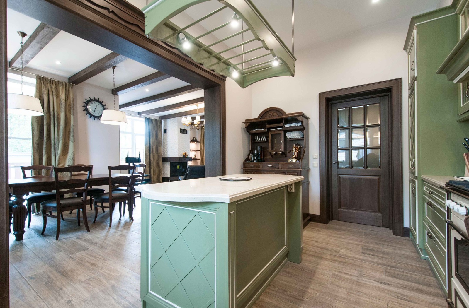 Частный дом в посёлке Солнечный Берег