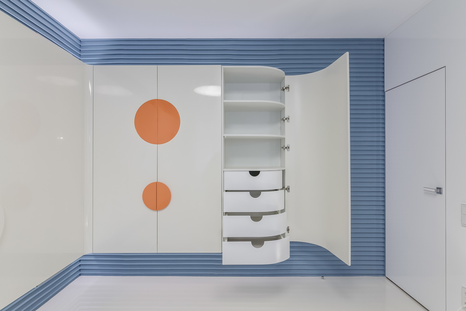 Космический люкс в гостиной для программы "Квартирный вопрос"