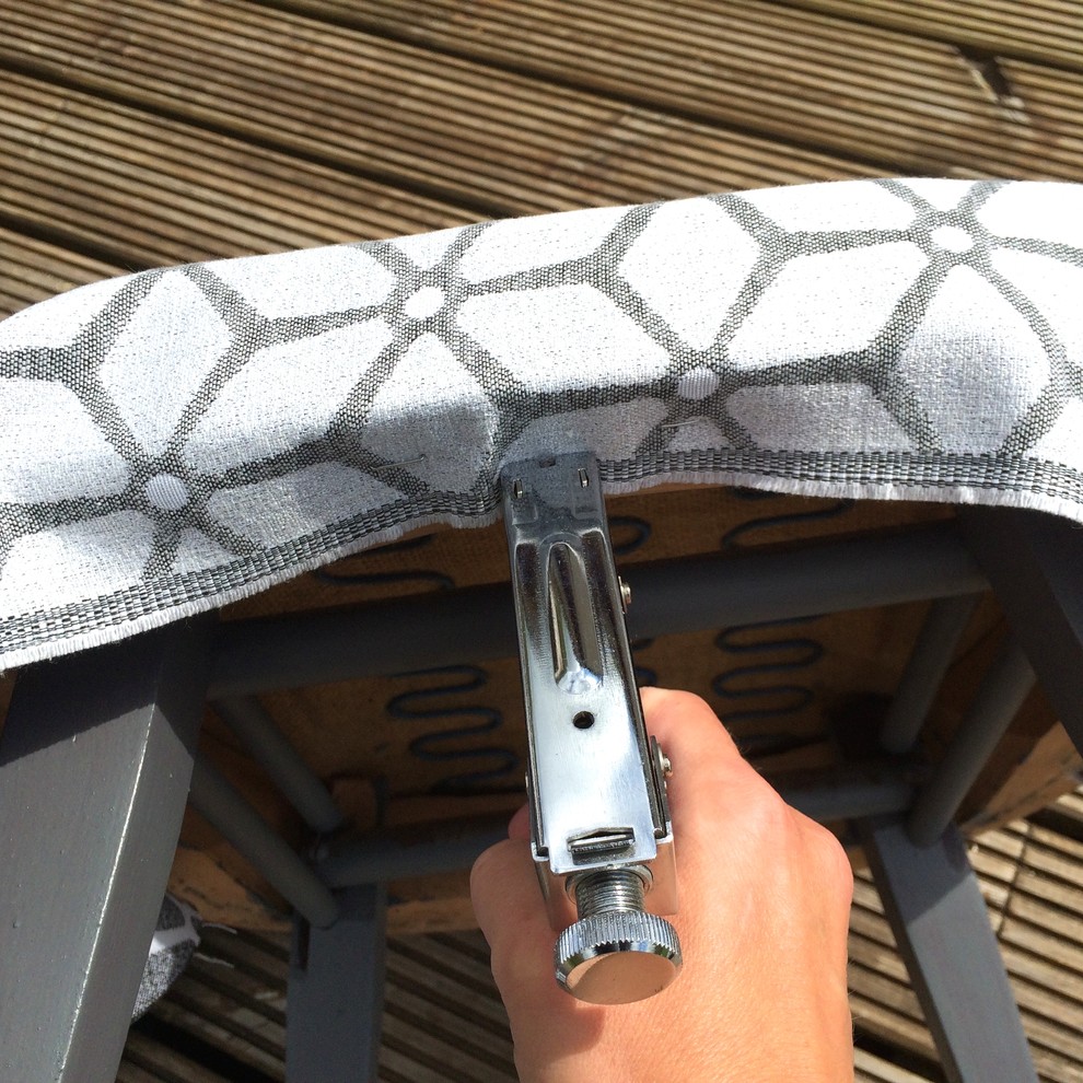 DIY : Как обновить старое кресло своими руками