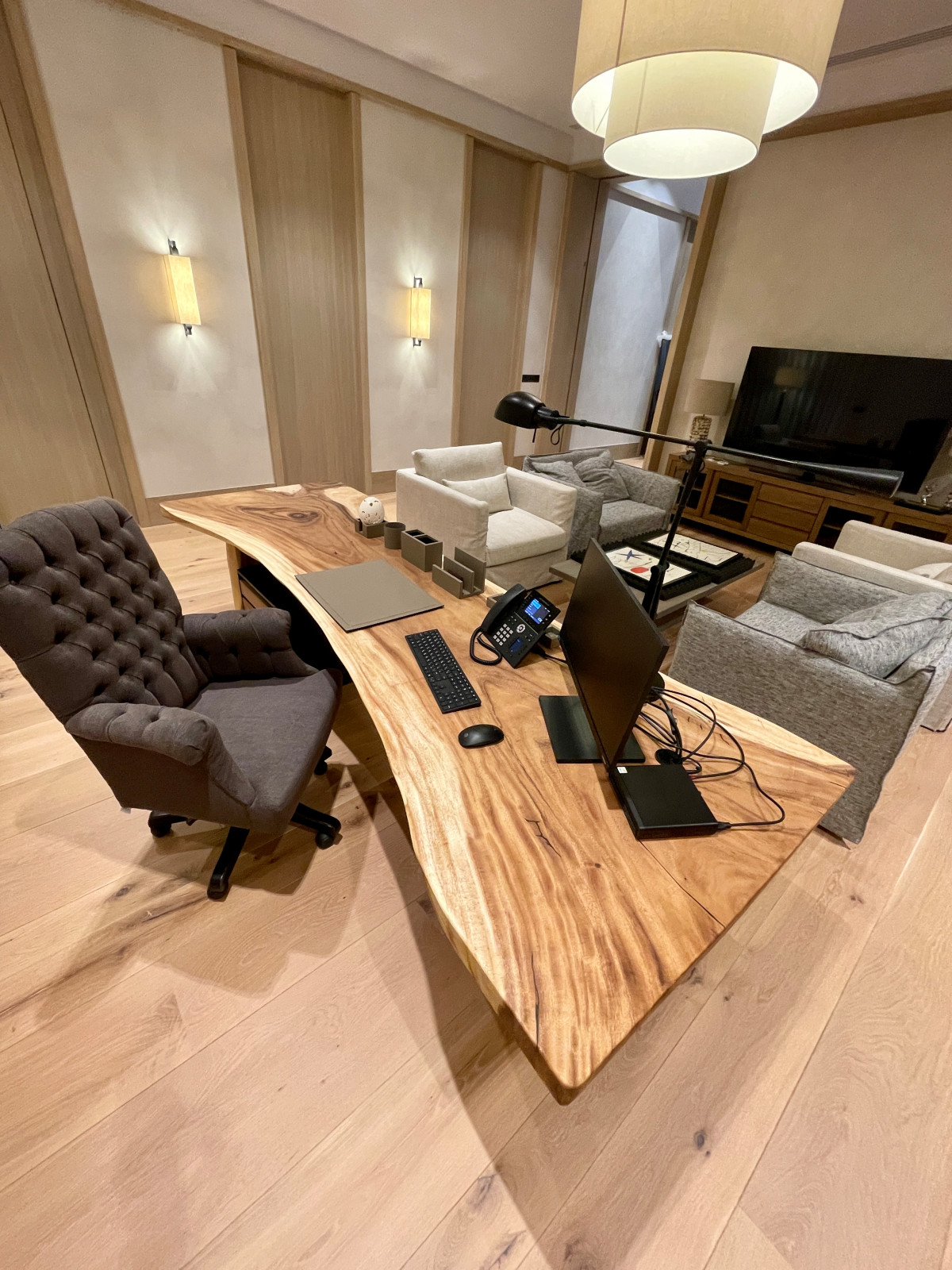 Стол Руководителя "Макассар" by Millennial Wood