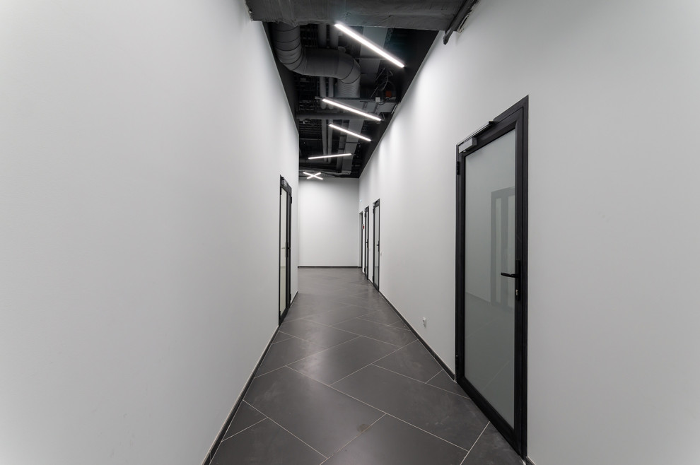 Office on Krasnogo Tekstil'shchika by Bronka Space