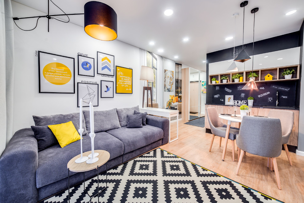 СТРЕМЛЕНИЕ ВПЕРЕД