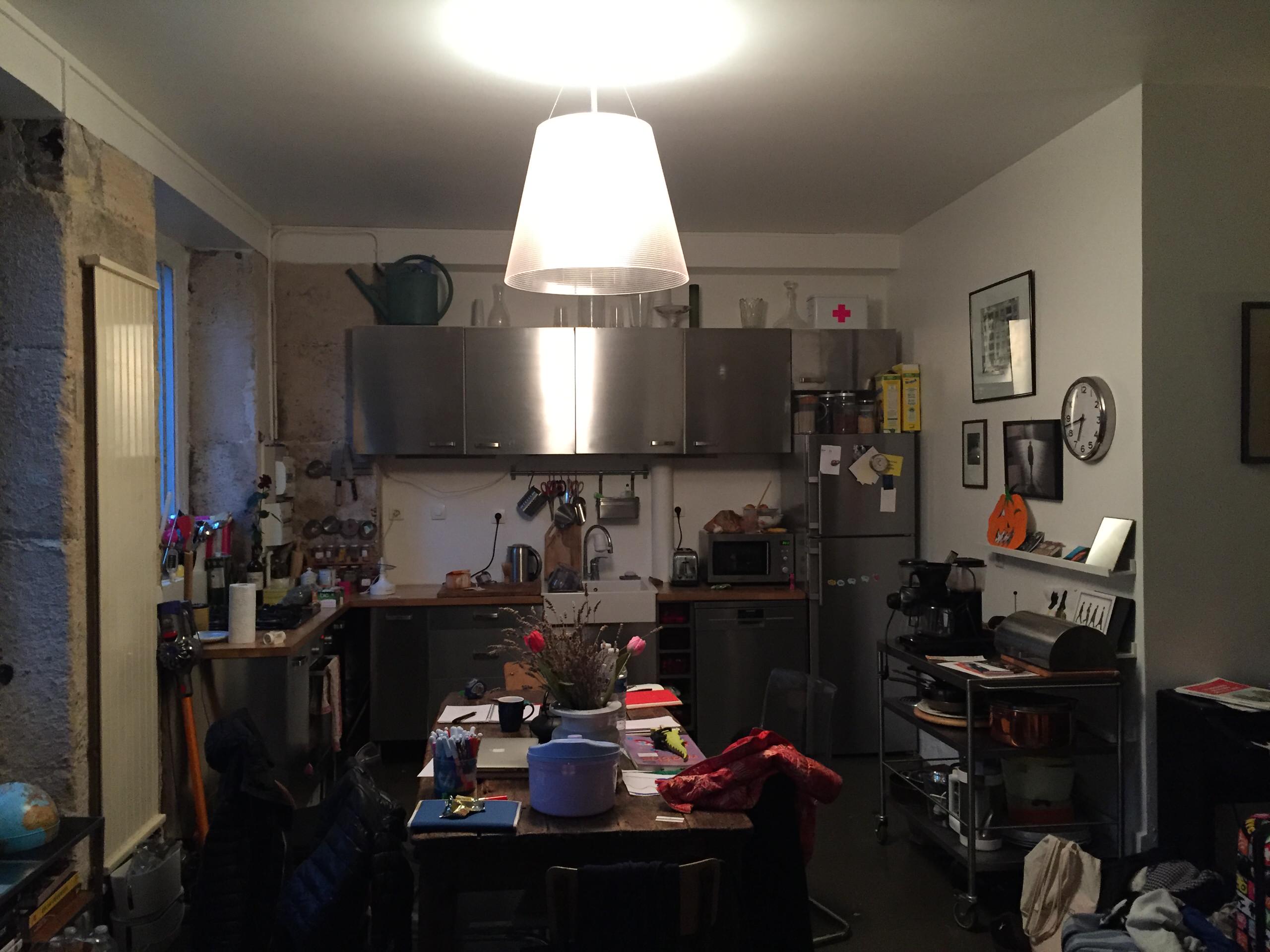 До и после: 5 французских кухонь, в которых легко узнать наши